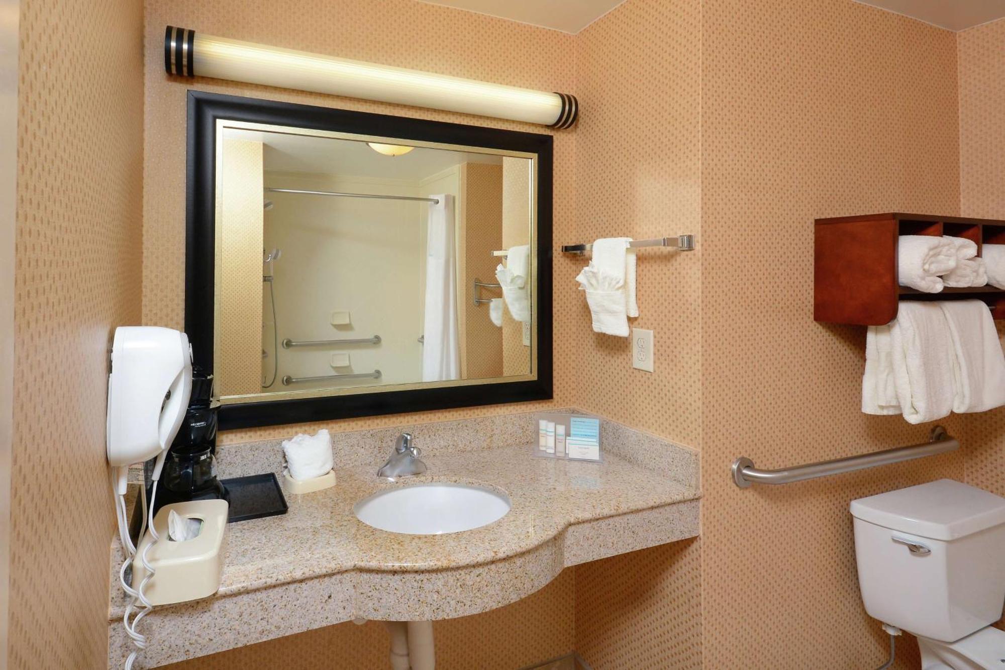 Hampton Inn & Suites Huntersville Esterno foto