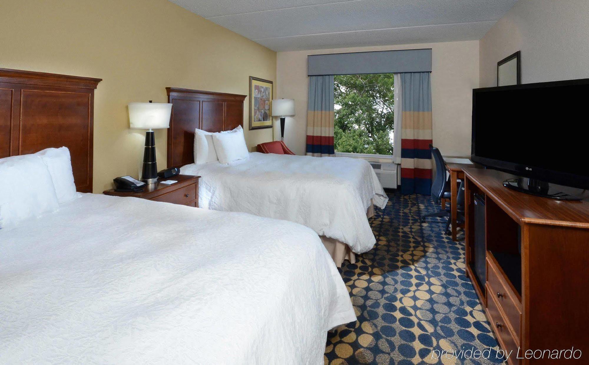 Hampton Inn & Suites Huntersville Esterno foto